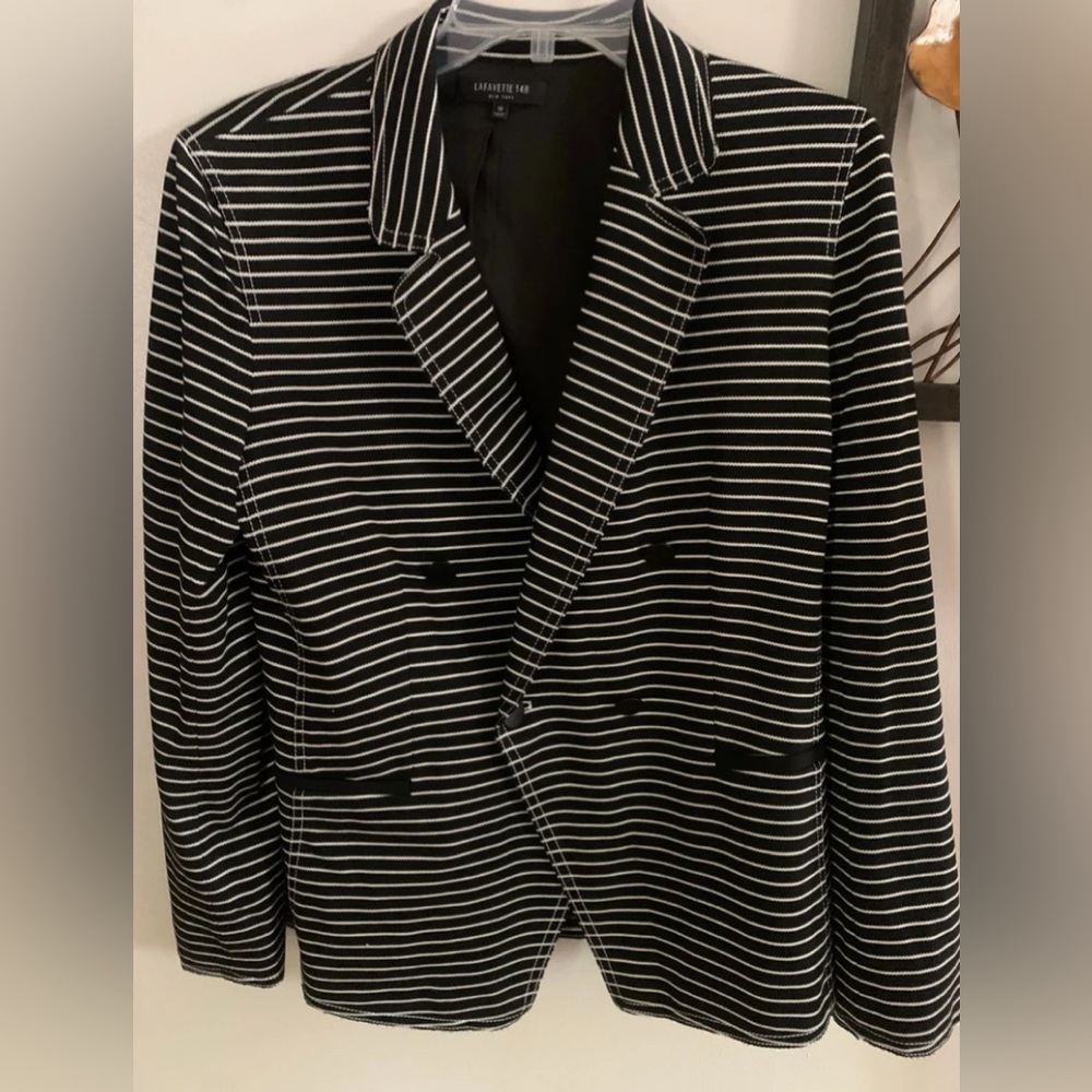 Lafayette 148 New York Devin Stripe Blazer
Size 12 - Picture 8 of 9